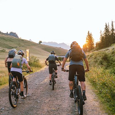 koenigstourbikemedium-1